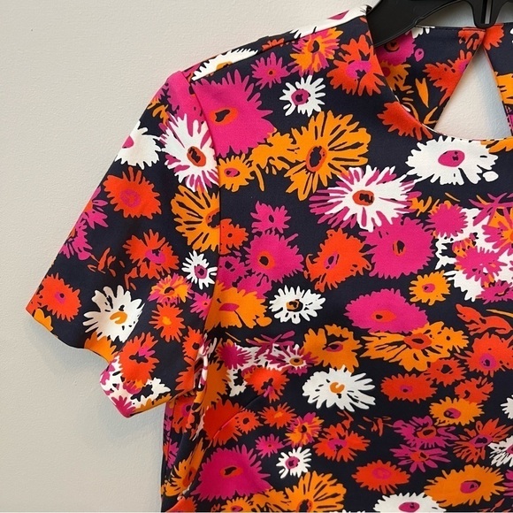 Draper James Darlin’ Daisy Nashville Top Blouse Back Cut Out Multi Floral Sz 6 - Picture 2 of 5